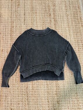 Women’s Ribbed Crewneck Sweater - Charcoal